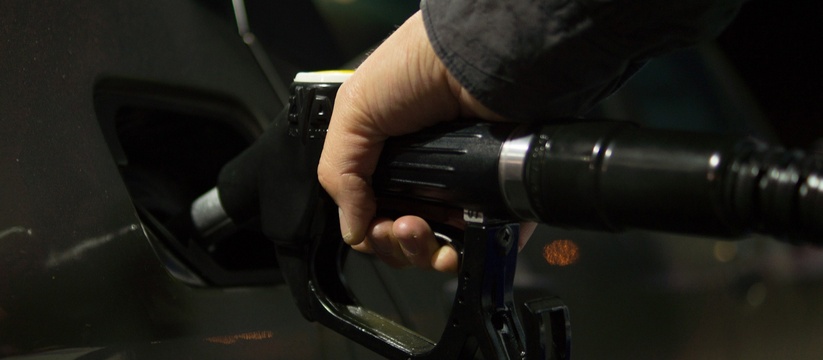 Подорожали все марки: В Татарстане выросла цена на бензин
