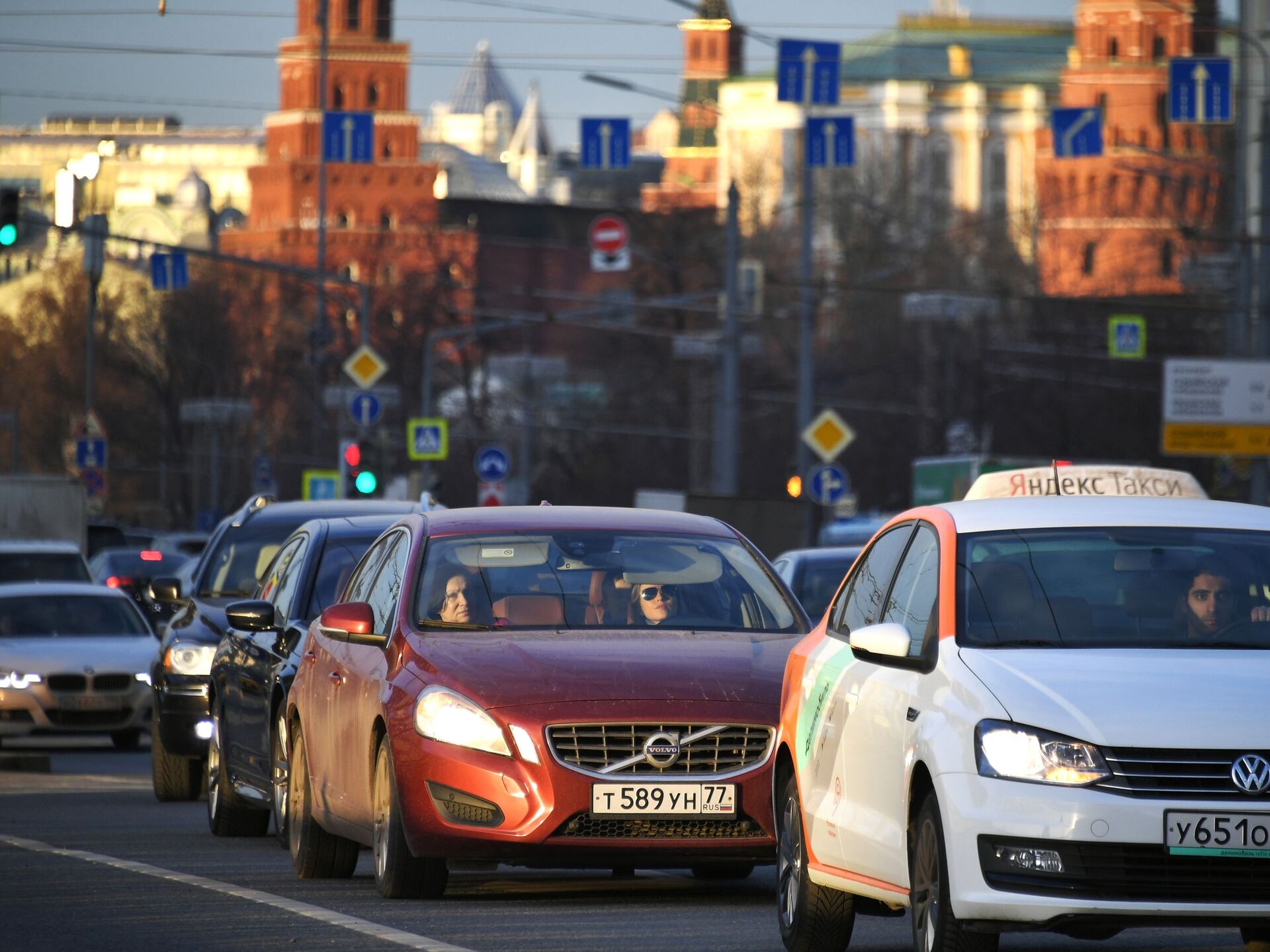  Оформите ОСАГО до 1 октября, иначе будет поздно: автовладельцы боятся проблем с автострахованием 