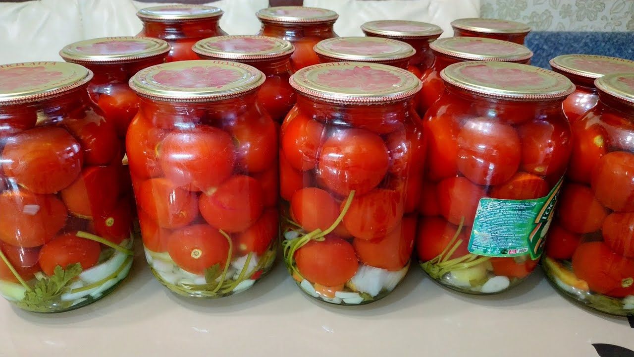  Старинный бабушкин рецепт маринованных помидоров: равнодушных не останется  