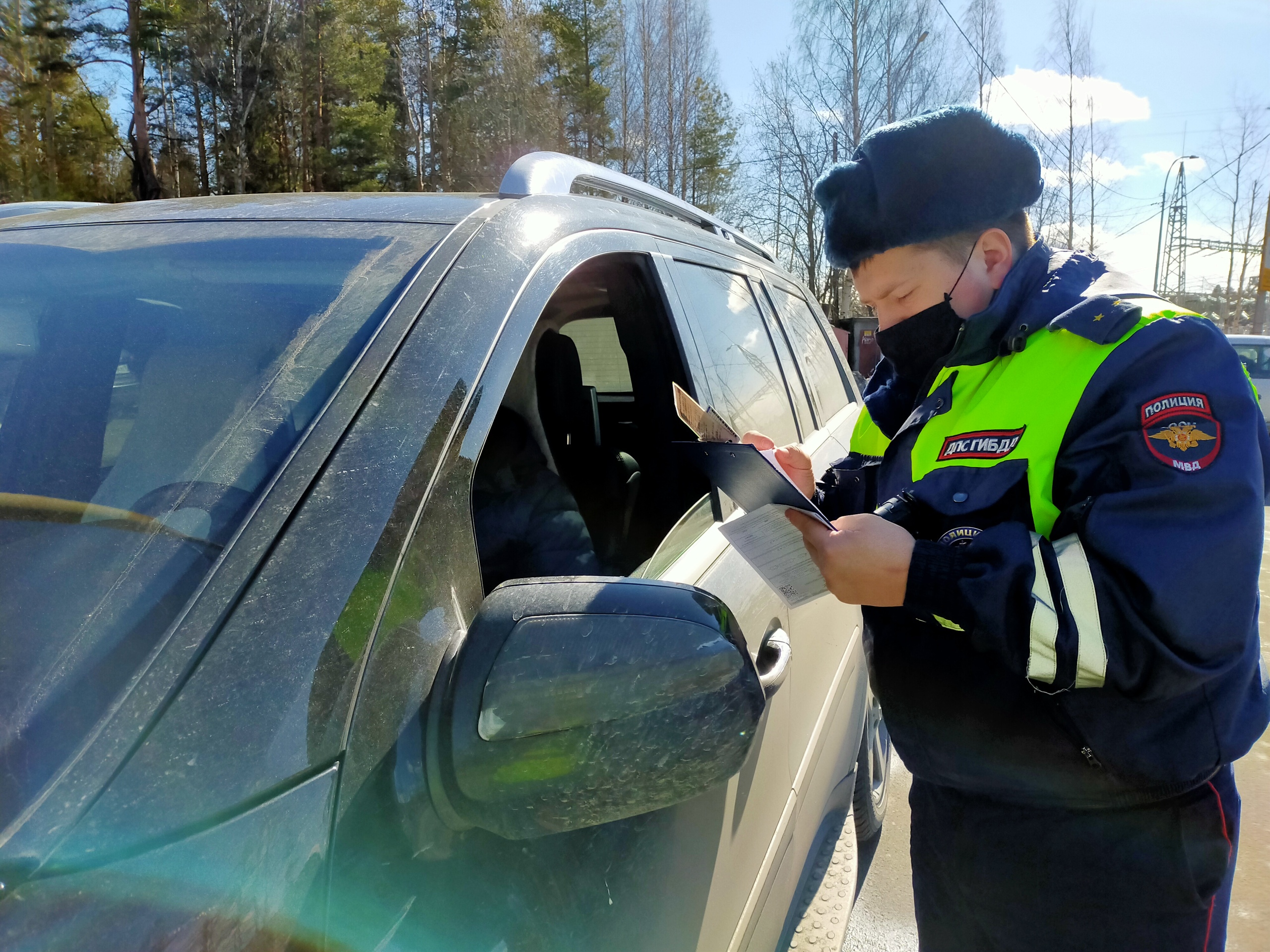 Жесткое правило вводится для всех, кто водит автомобиль. Теперь полный запрет