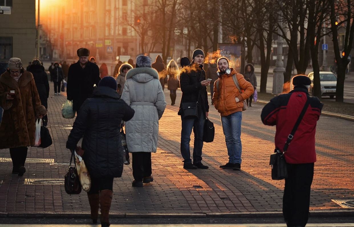  Россияне переходят на новое расписание, теперь суббота станет рабочей. Люди в ярости 