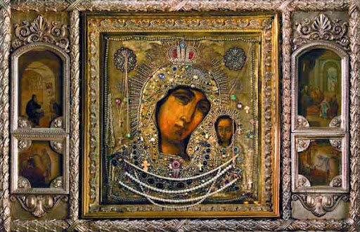  В Казани прошёл крестный ход в честь 445-летия иконы Казанской Божией Матери 