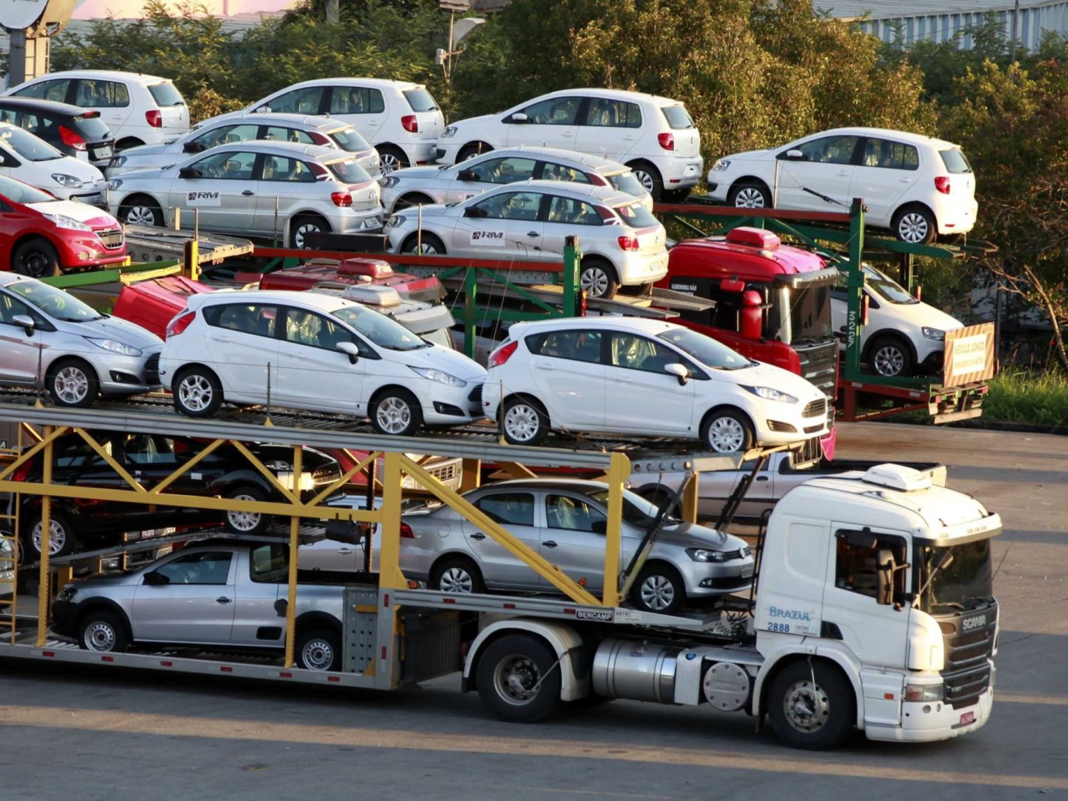  Переобулись в воздухе: компании Toyota, Lexus и Nissan приняли новое решение по отношению к россиянам 