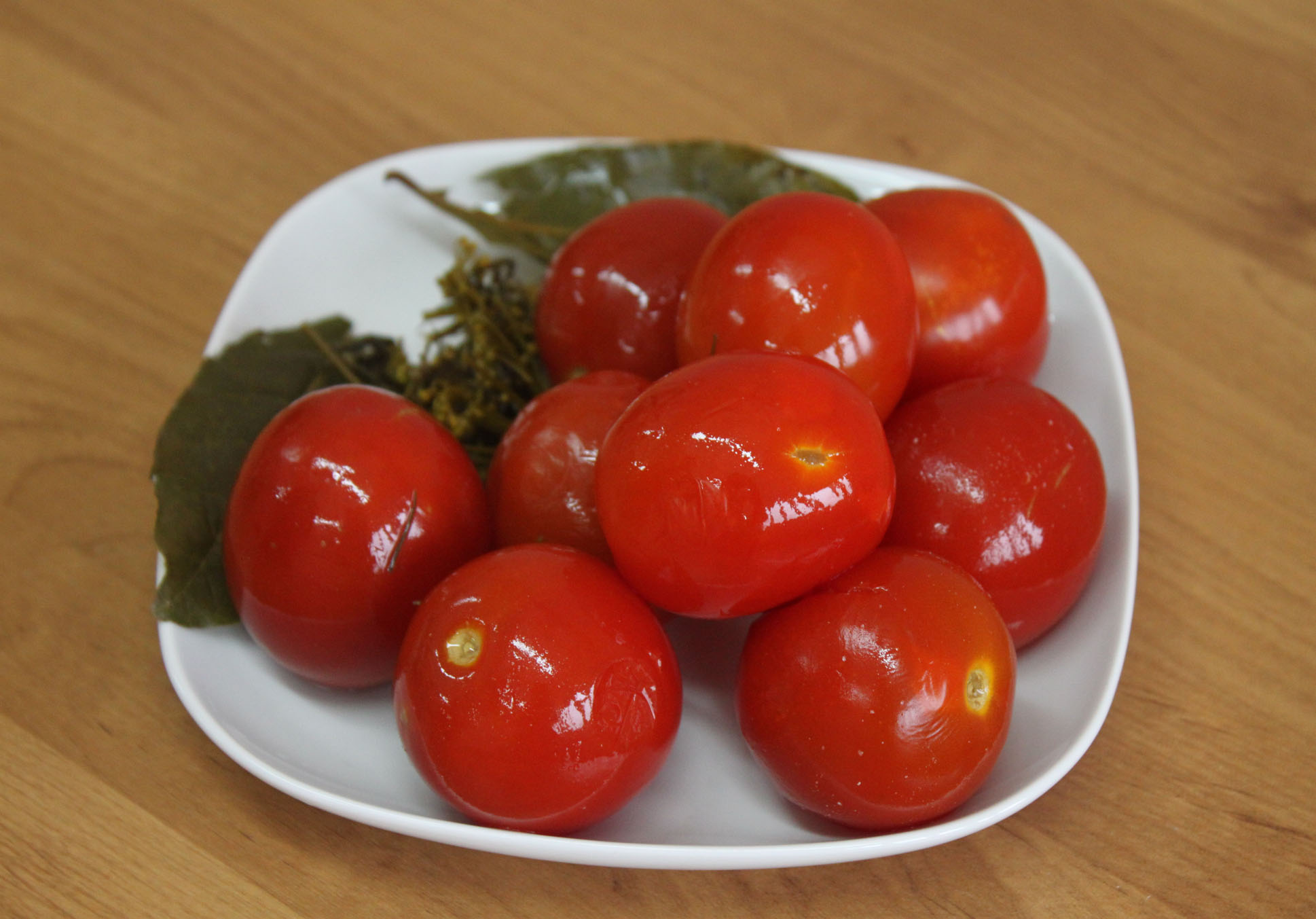  Старинный бабушкин рецепт маринованных помидоров: никто не сможет остаться равнодушным 