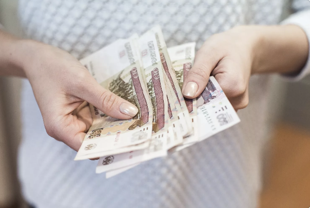 Каждая третья компания Казани собирается увеличить зарплаты сотрудникам