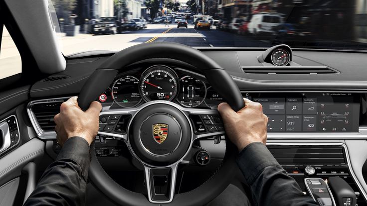 Пьяный водитель Porsche уходит от наказания с помощью взятки