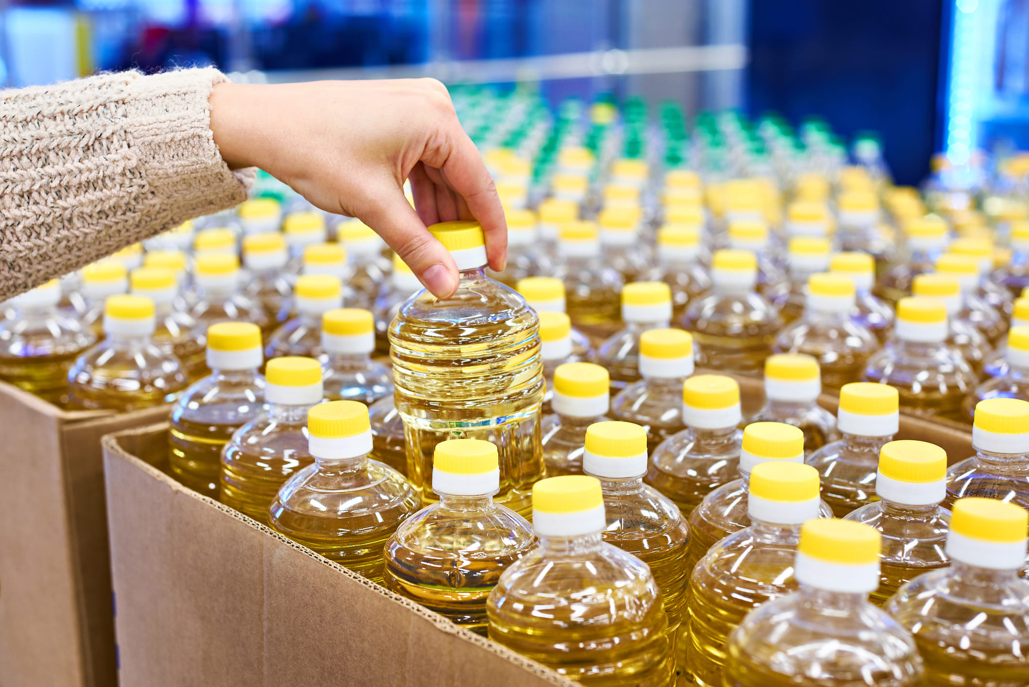  С сентября в магазинах Российской Федерации вводятся ограничения на продажу растительного масла  