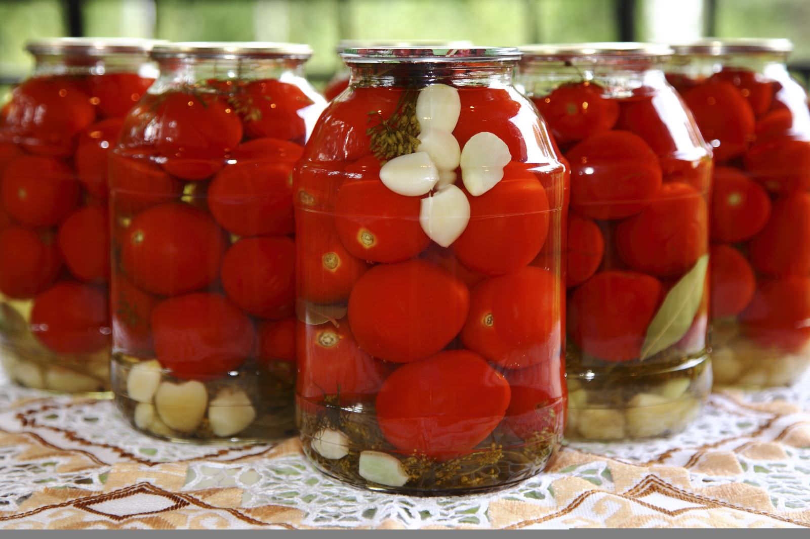  Бабушкин рецепт маринованных помидоров: никто не останется равнодушным 