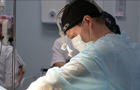 Почему импланты подходят не всем: казанский хир...