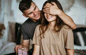 Что подарить близким — подборка оригинальных ма...