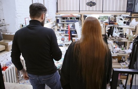 «Мы работаем с "‎Ак Барсом"‎‎ и "‎Рубином"»‎: основатель кожевенной мастерской рассказал о становлении бренда