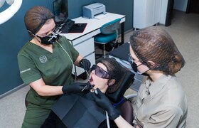 «Лечат один зуб, а насчитывают на сотни тысяч»:...