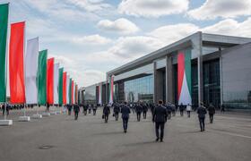 Минниханов и Зубов открыли в Казани форум потре...