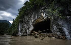 Юрьевские пещеры в РТ затопило ливнем – 10 чело...