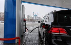 Кто может заправляться без очереди на АЗС в Тат...