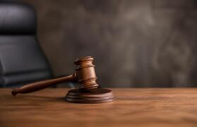 300 французских изданий подали жалобу на Google...