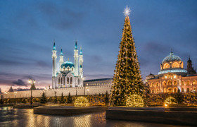 Площадку у «Чаши» в Казани украсят к Новому год...