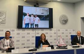 На телемосте Казань–Дубай показали плот «Миррик...